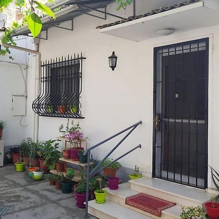 Centrally Located Lemon House Tirana Exterior foto